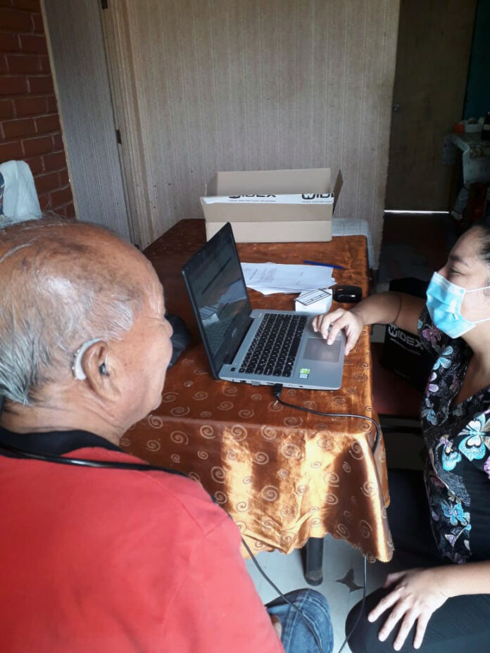 ENTREGA DE AUDIFONOS