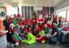 Funcionarios y funcionarias del Servicio de Protección llevaron el espíritu navideño a residencias de Arica