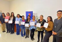 Academia Mujer Emprende certificó a 58 emprendedoras de Arica y Parinacota