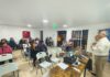SernamEG acerca información sobre prevención y atención de las violencias de género a conjunto habitacional Oasis del Yatiri